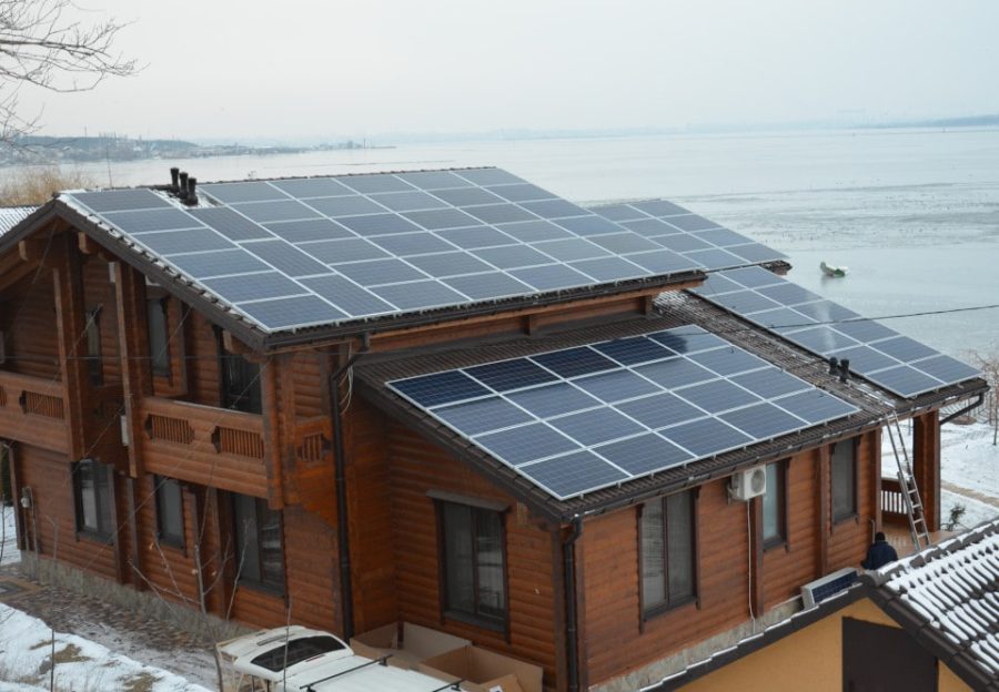 How Many Solar Panels to Power a 3 Bedroom House?