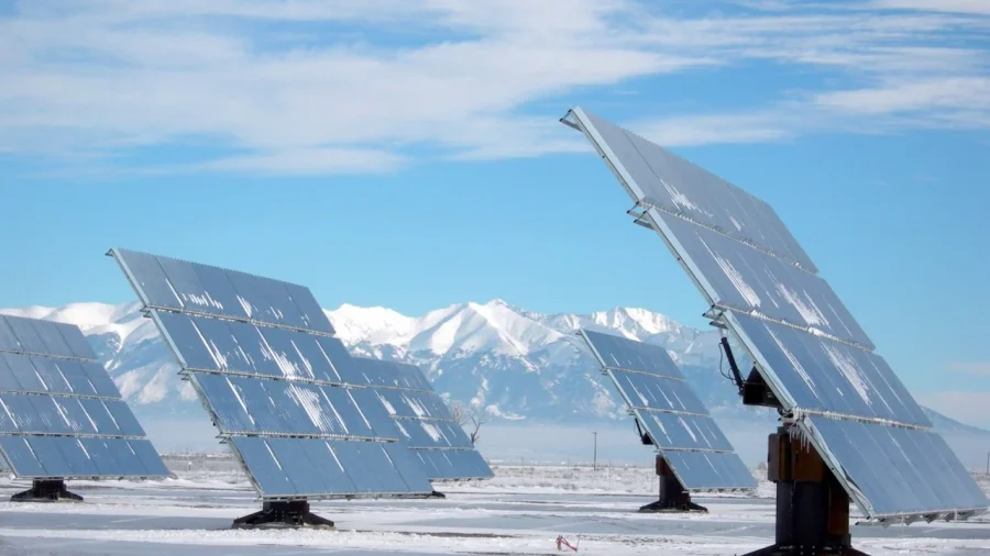 How to Clear Snow Off Solar Panels: Essential Guide